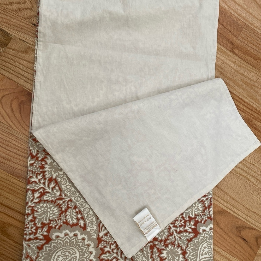Williams Sonoma Long Table Runner French Country 108’ X 16’ Paisley Floral - Picture 3 of 6